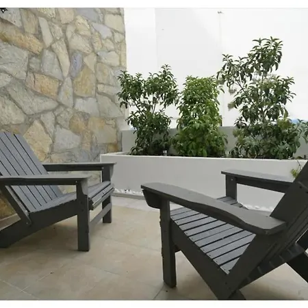 Charming Near Center דירה *