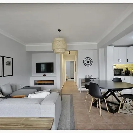 Charming Near Center Αλικαρνασσός